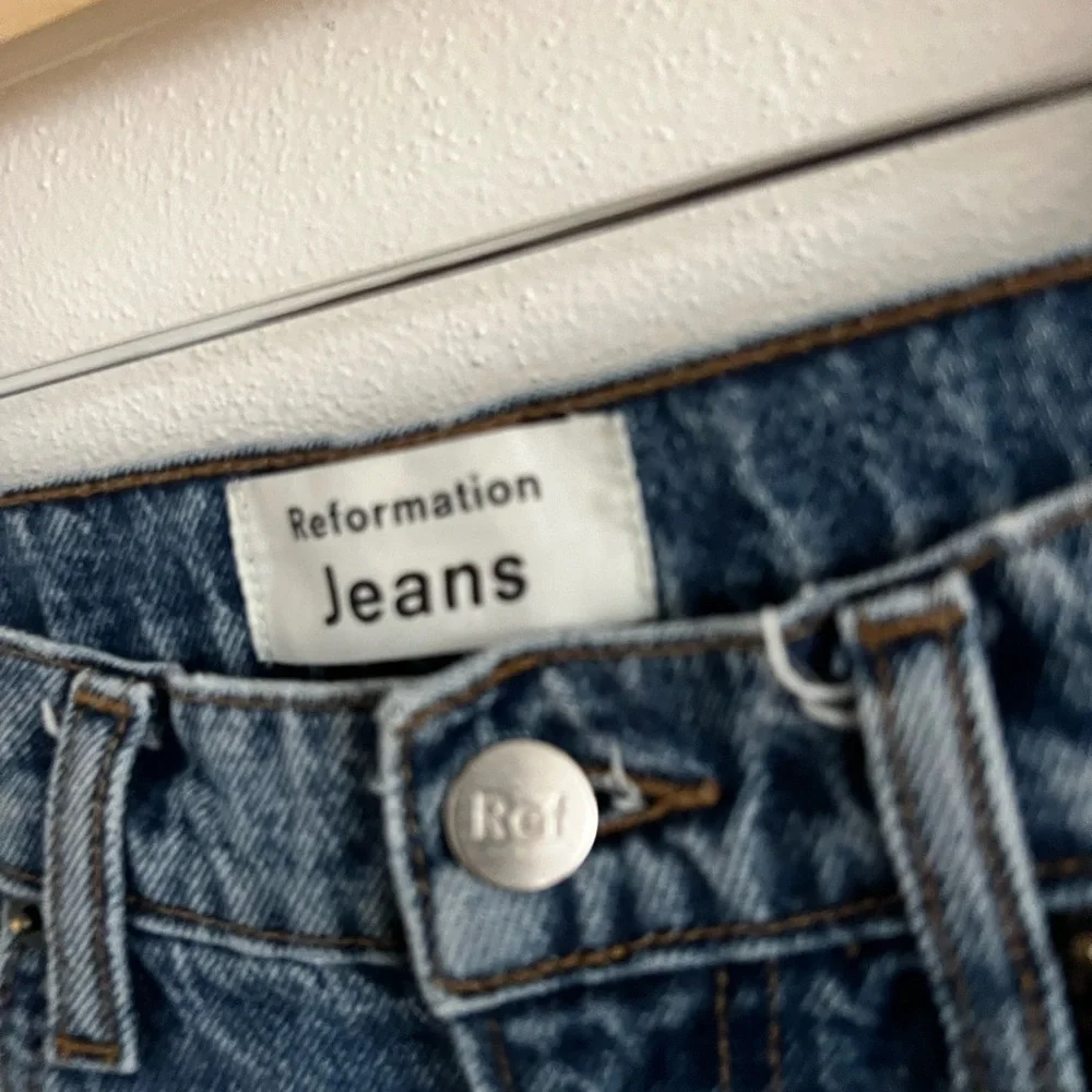 Reformation Stevie Ultra High Rise Jeans - Sydney, size 26 - Picture 3 of 6